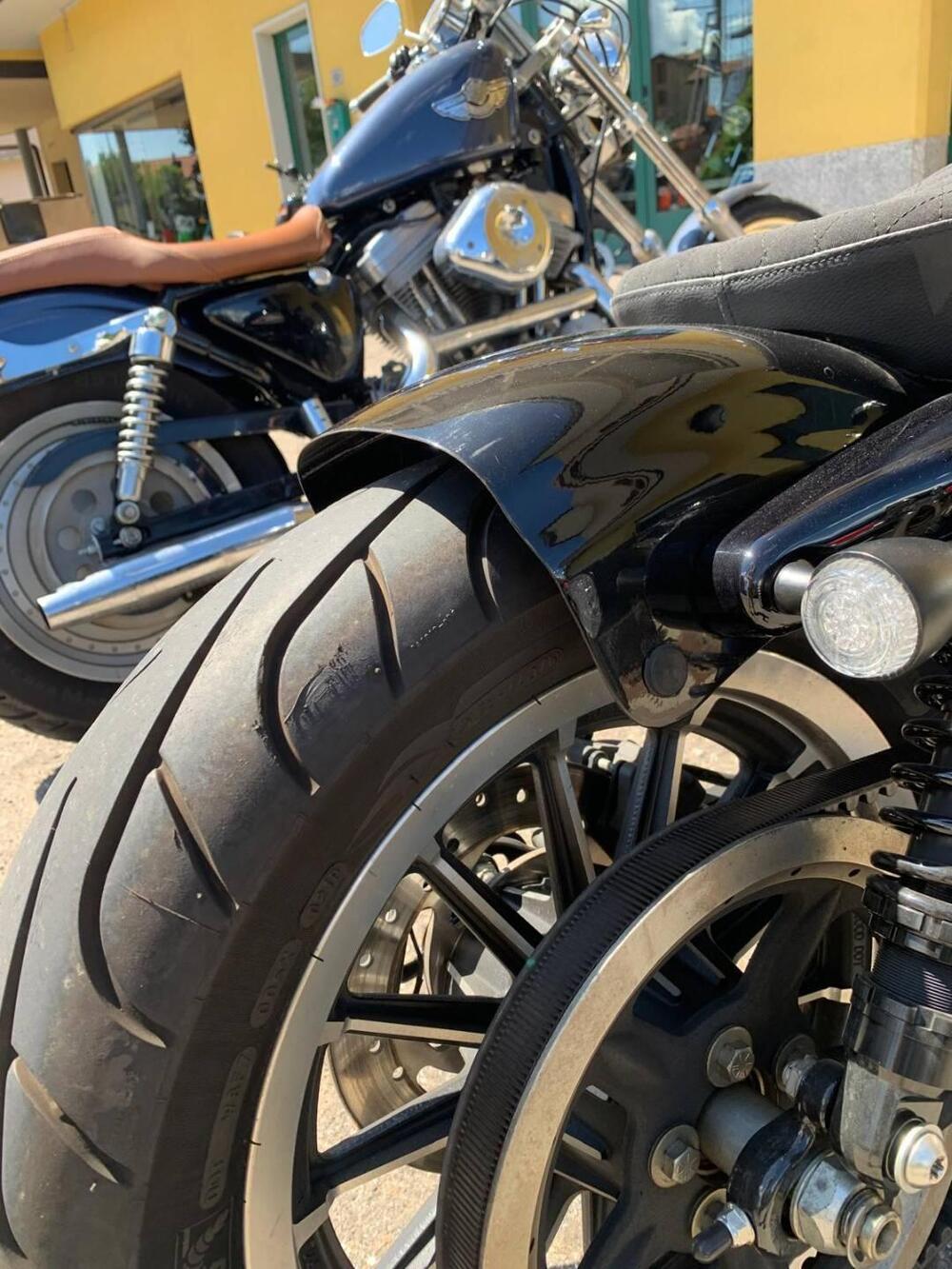 Harley-Davidson 883 R (2008 - 16) - XL 883R (15)