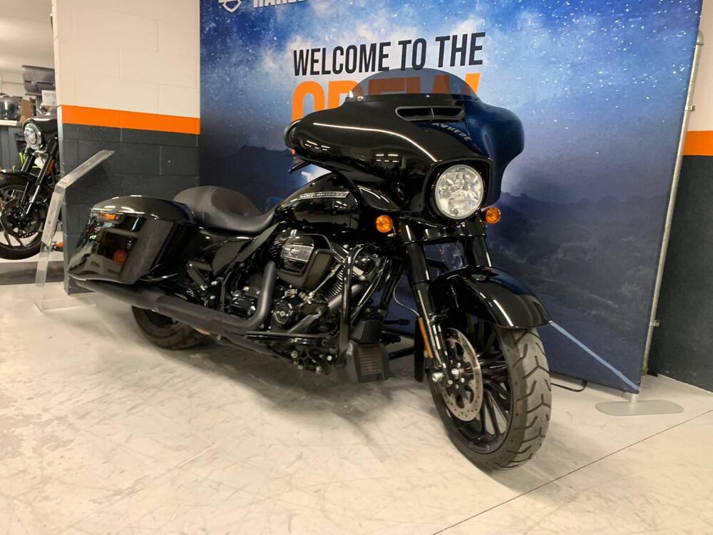 Harley-Davidson 107 Street Glide Special (2017 - 19) - FLHXS (2)