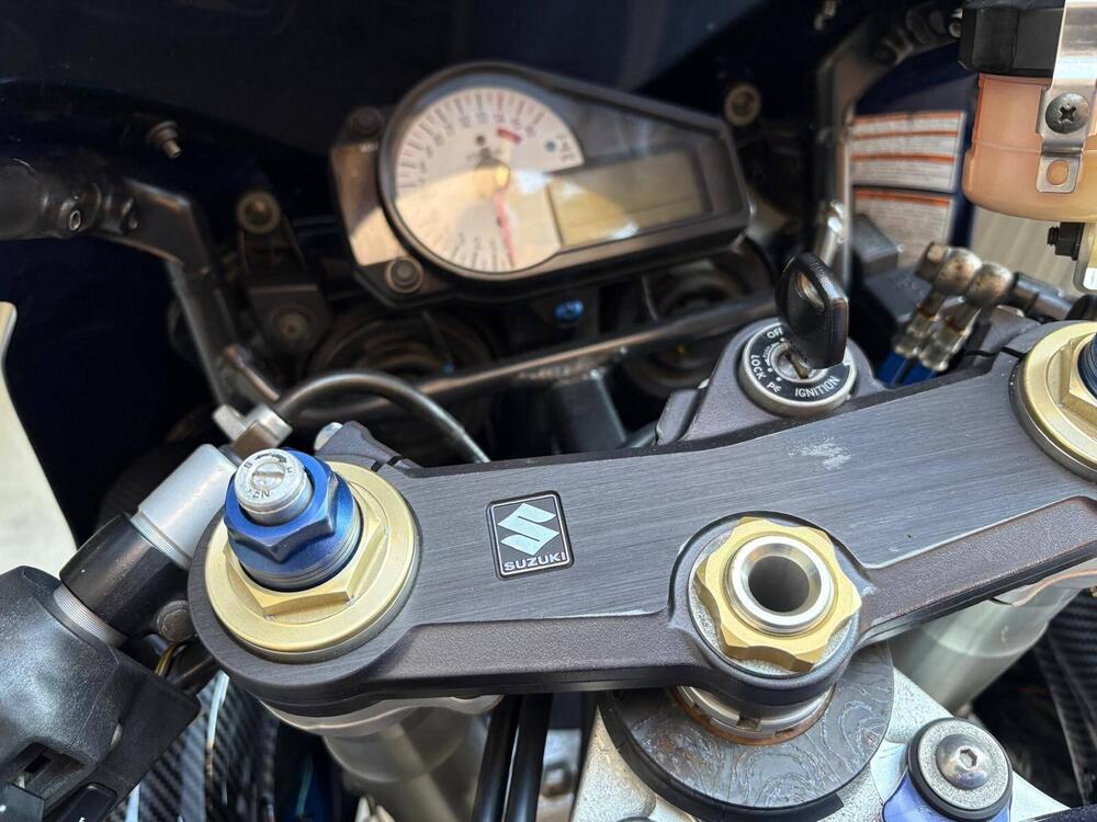 Suzuki GSX R 750 (1999 - 03) (8)