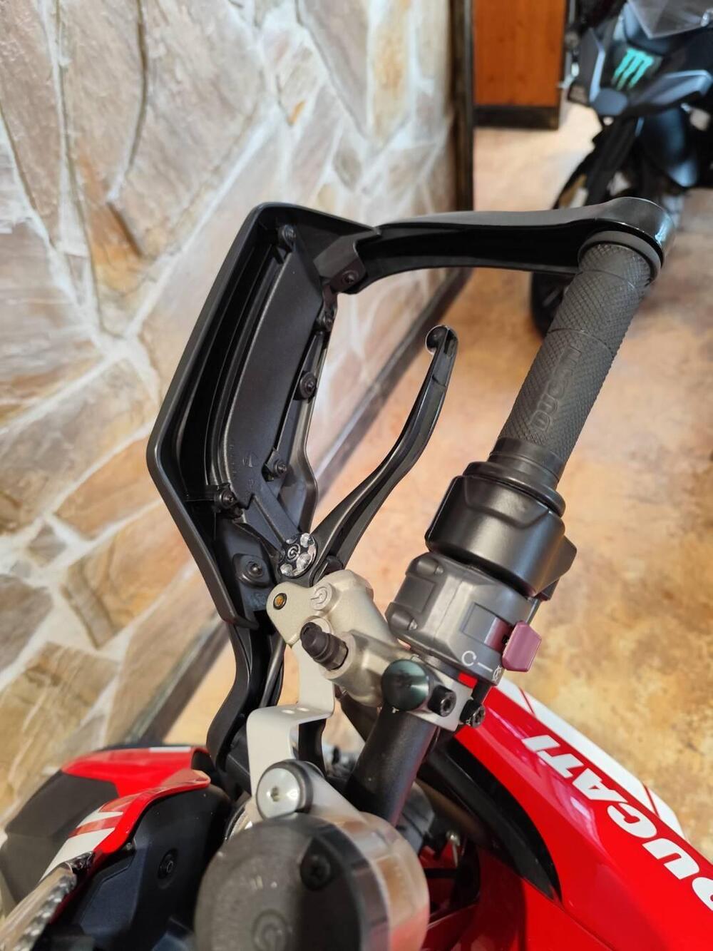 Ducati Hypermotard 939 SP (2016 - 18) (11)