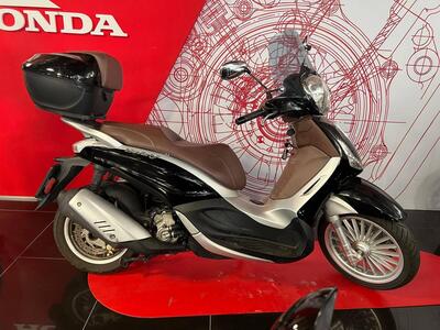 Piaggio Beverly 300 i.e. ABS-ASR (2016 - 20) usata