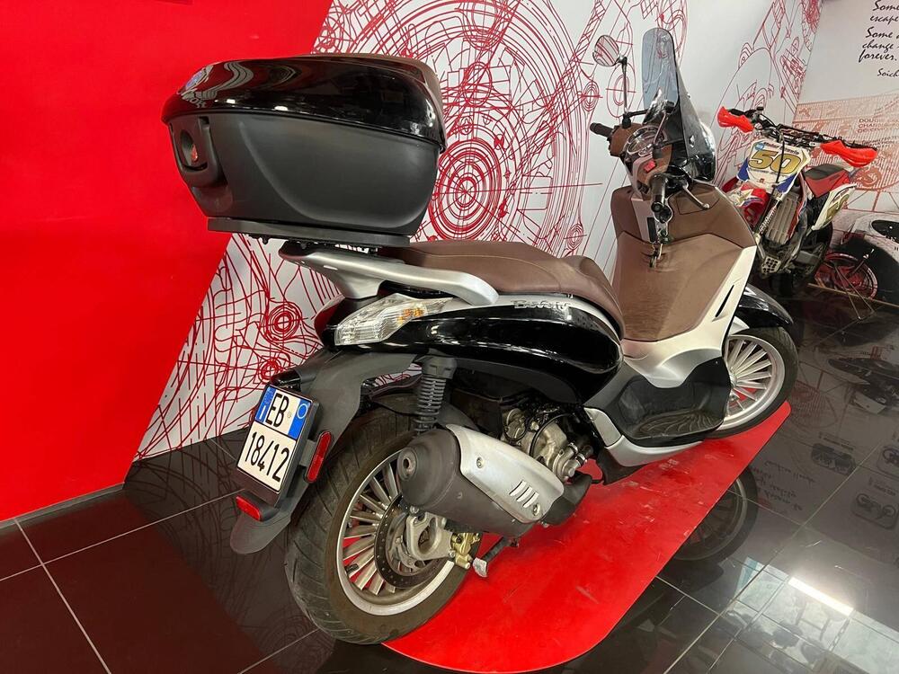 Piaggio Beverly 300 i.e. ABS-ASR (2016 - 20) (7)