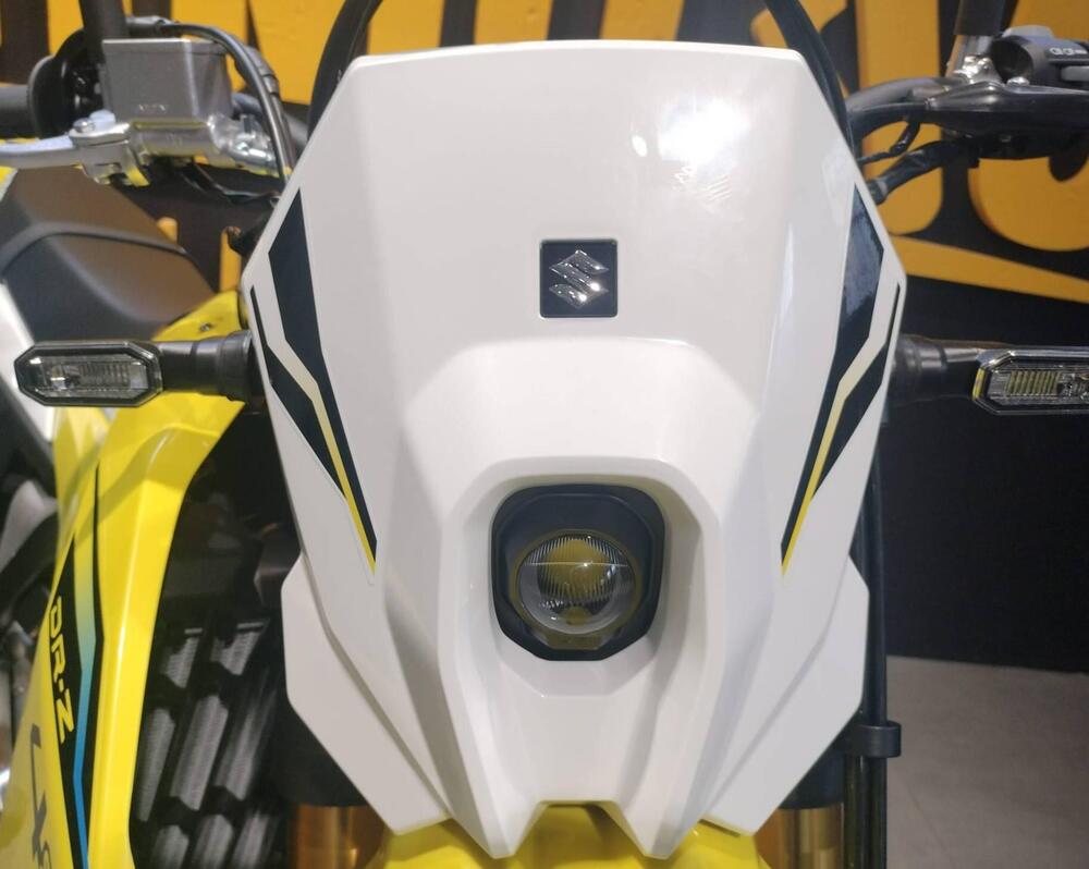 Suzuki DR-Z4S (2025 - 26) (5)