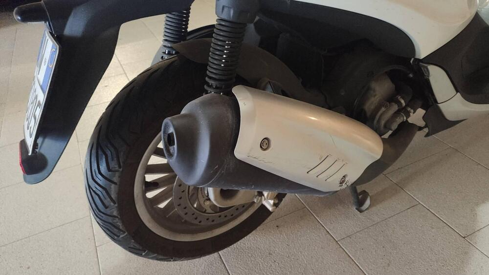 Piaggio Beverly 300 i.e. (2010 - 16) (6)