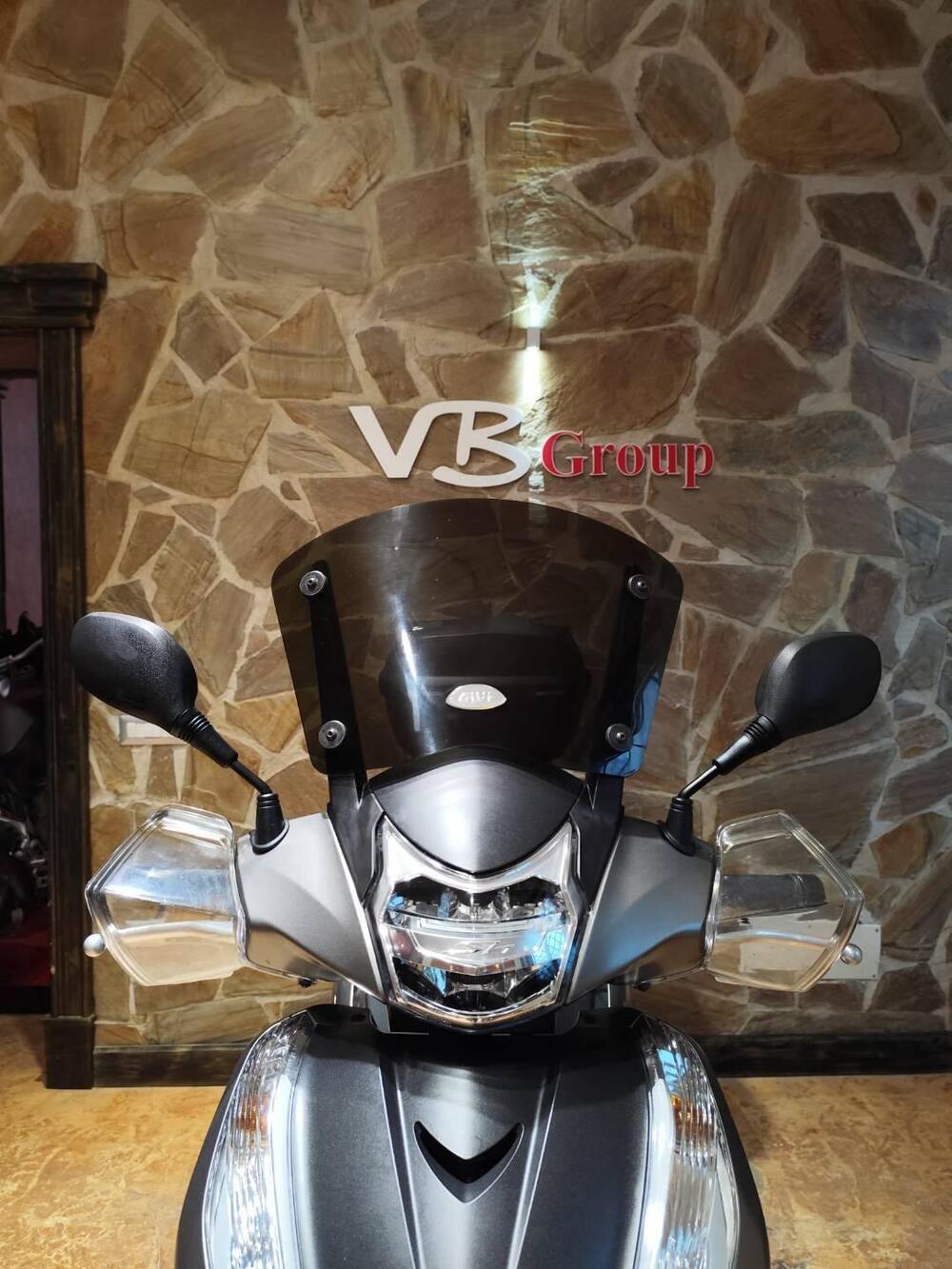 Honda SH 300 i Sport ABS (2018 - 20) (9)