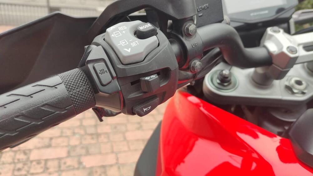 Suzuki V-Strom 1050XT (2020 - 23) (6)