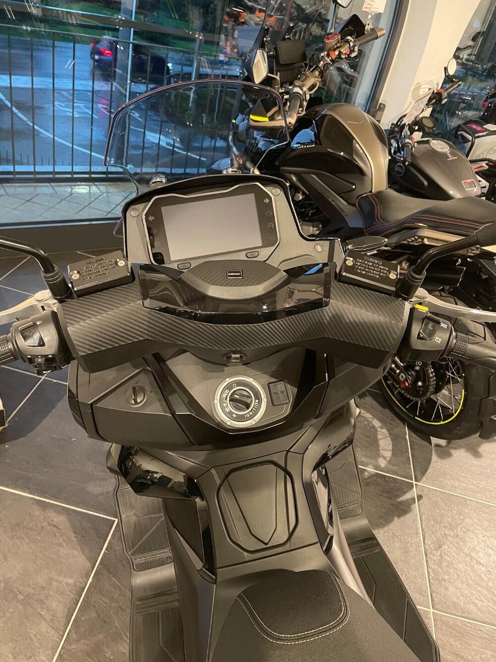 Keeway Motor Terrafina 350i (2025 - 26) (4)