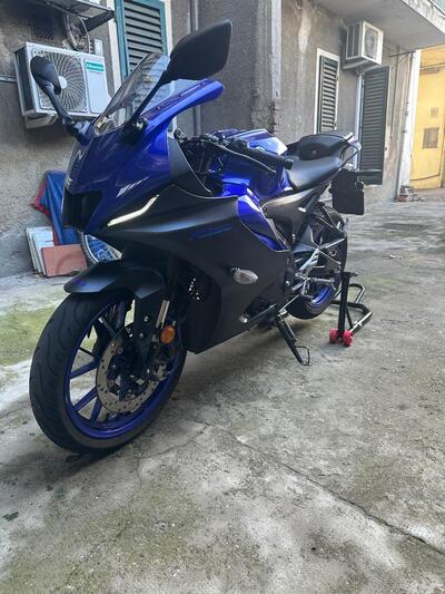 Yamaha YZF R125 (2023 - 25) usata