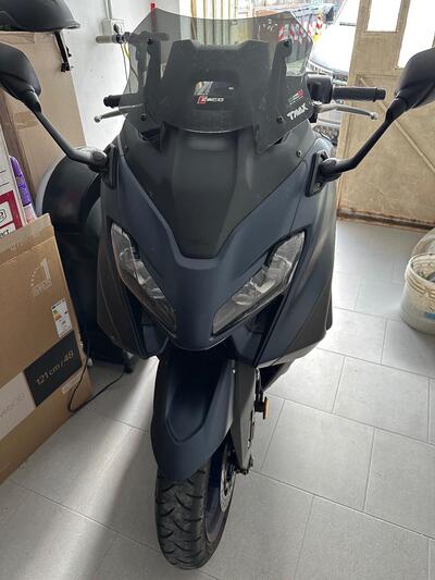 Yamaha T-Max 560 Tech Max (2020) usata