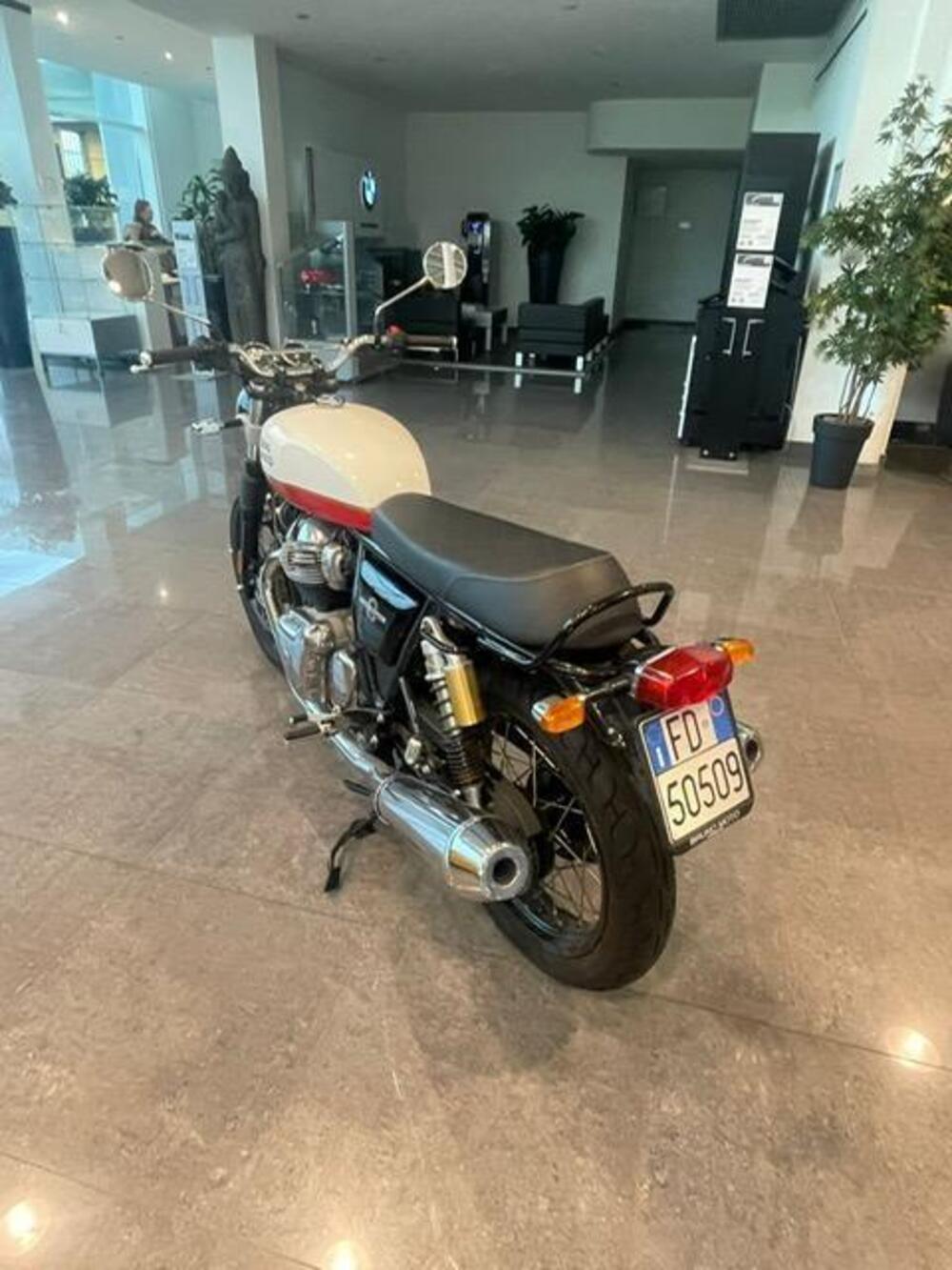 Royal Enfield Interceptor 650 (2021 - 26) (7)
