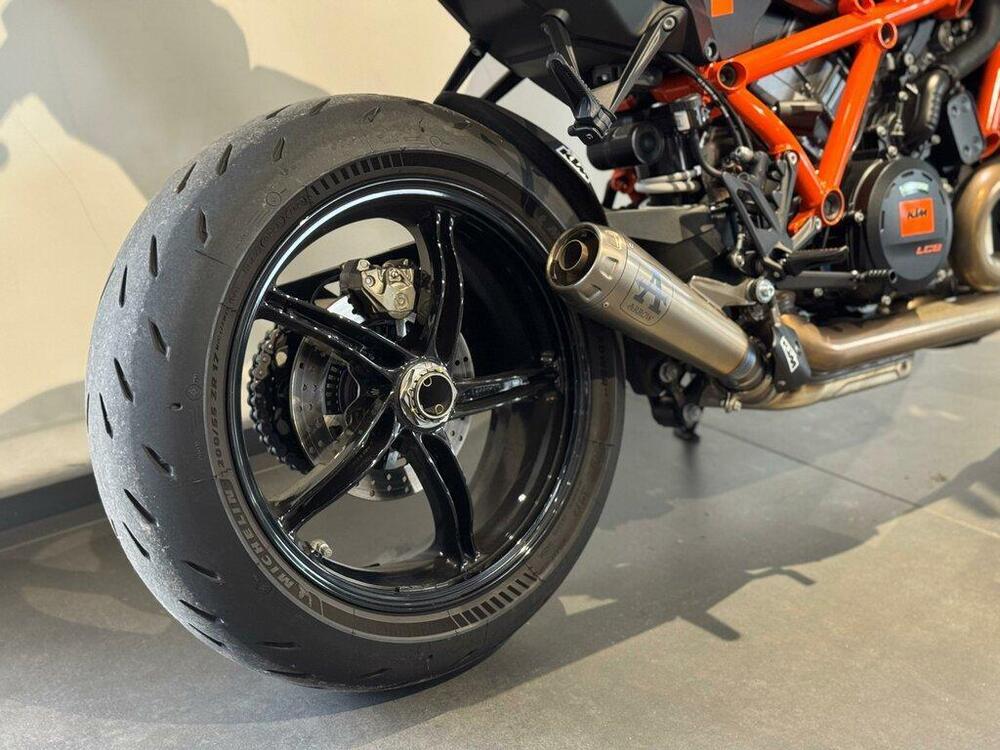 KTM 1390 Super Duke R EVO (2024 - 26) (4)
