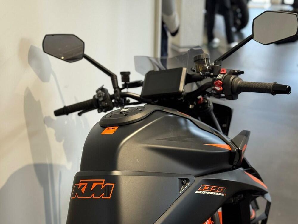 KTM 1390 Super Duke R EVO (2024 - 26) (7)