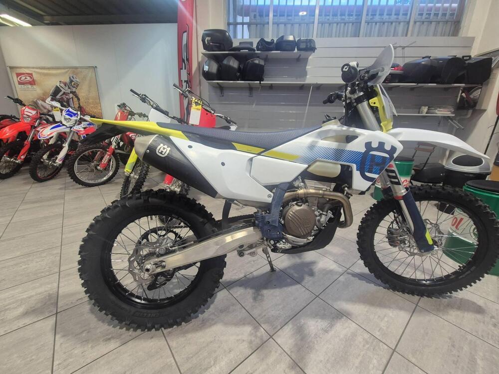 Husqvarna FE 250 (2024) (2)