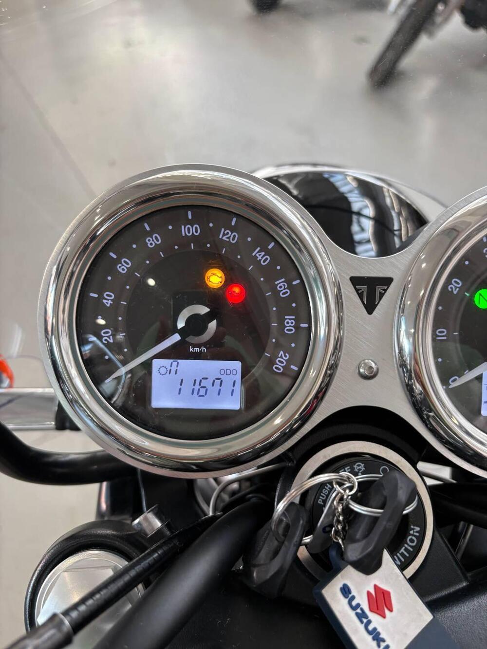 Triumph Bonneville T120 (2016 - 20) (5)