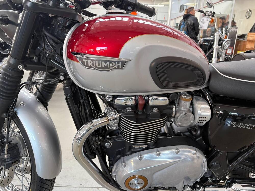 Triumph Bonneville T120 (2016 - 20) (9)