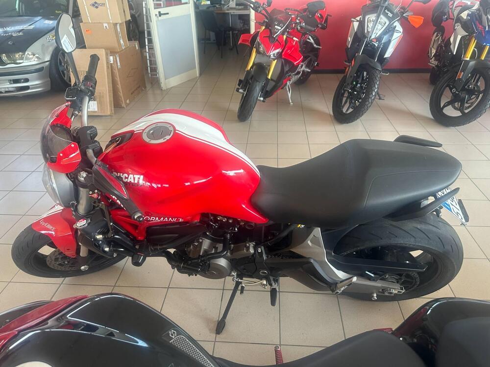 Ducati Monster 821 Stripe ABS (2015 - 17) (3)