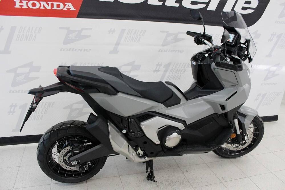 Honda X-ADV 750 (2025 - 26) (2)