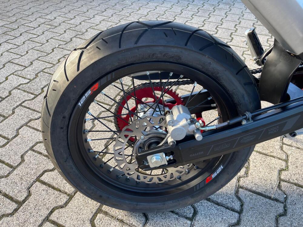 Betamotor RR 125 4T Motard R (2025 - 26) (6)