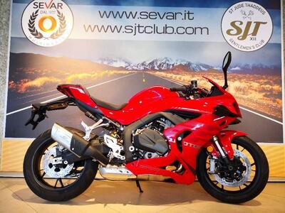 QJ Motor SRK 800 RR (2025) nuova