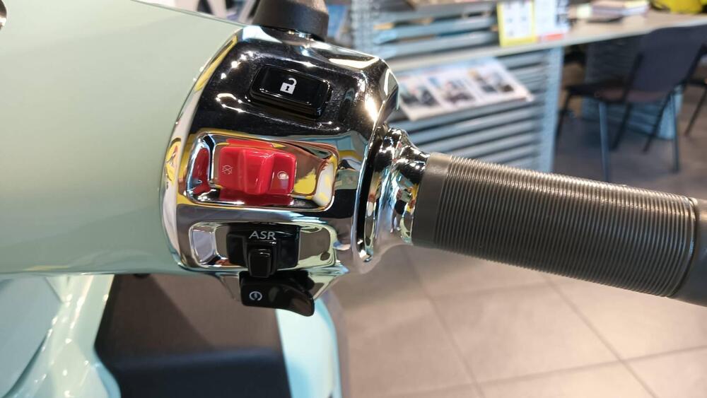 Vespa GTS 310 (2025 - 26) (9)