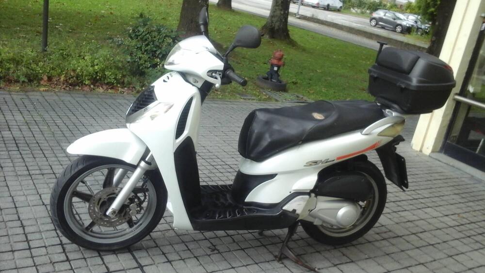 Honda SH 125 i (2005 - 08) (2)