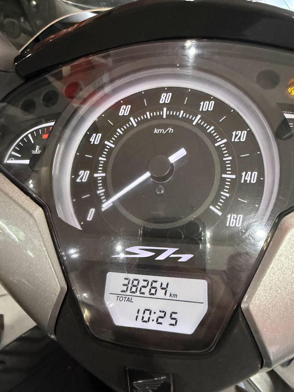 Honda SH 150 i (2017 - 19) (4)