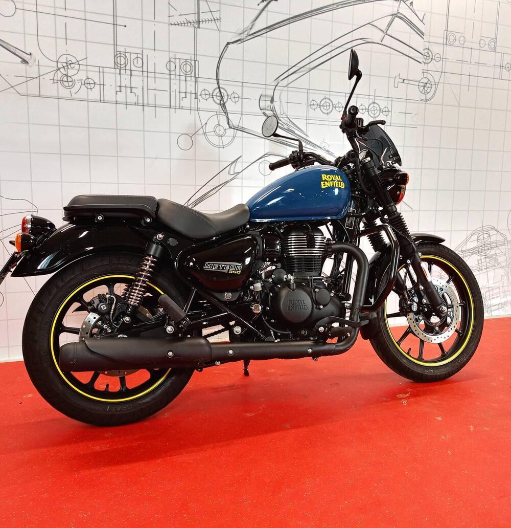 Royal Enfield Meteor 350 (2021 - 26) (2)