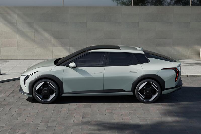 KIA EV4 versione Sedan