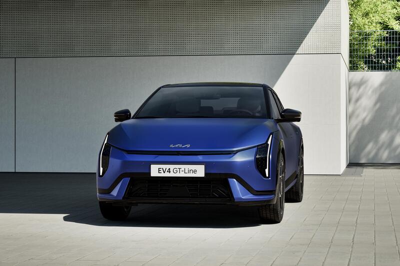 Kia EV4: perch&eacute; puntare su una berlina elettrica quando tutti vogliono i SUV