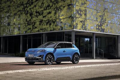 Nuova Nissan Micra 2025: l&rsquo;elettrica compatta che punta a conquistare la citt&agrave;