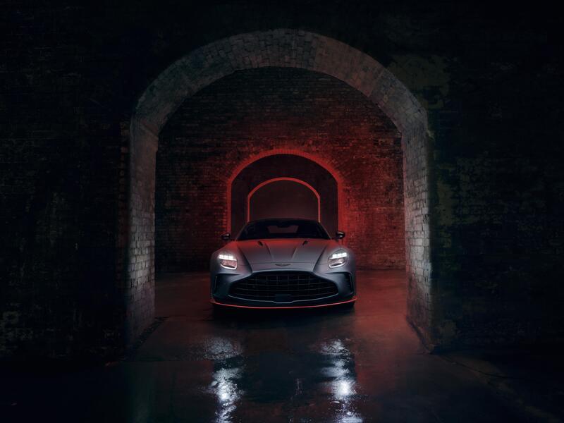 Aston Martin Vantage S