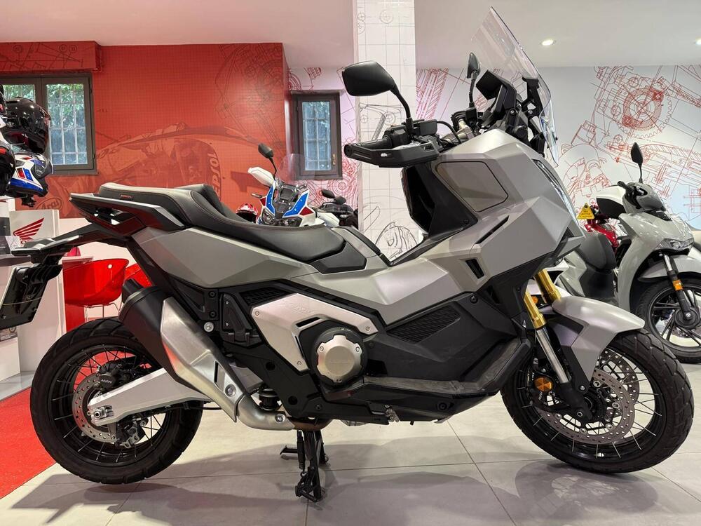 Honda X-ADV 750 (2025 - 26) (2)