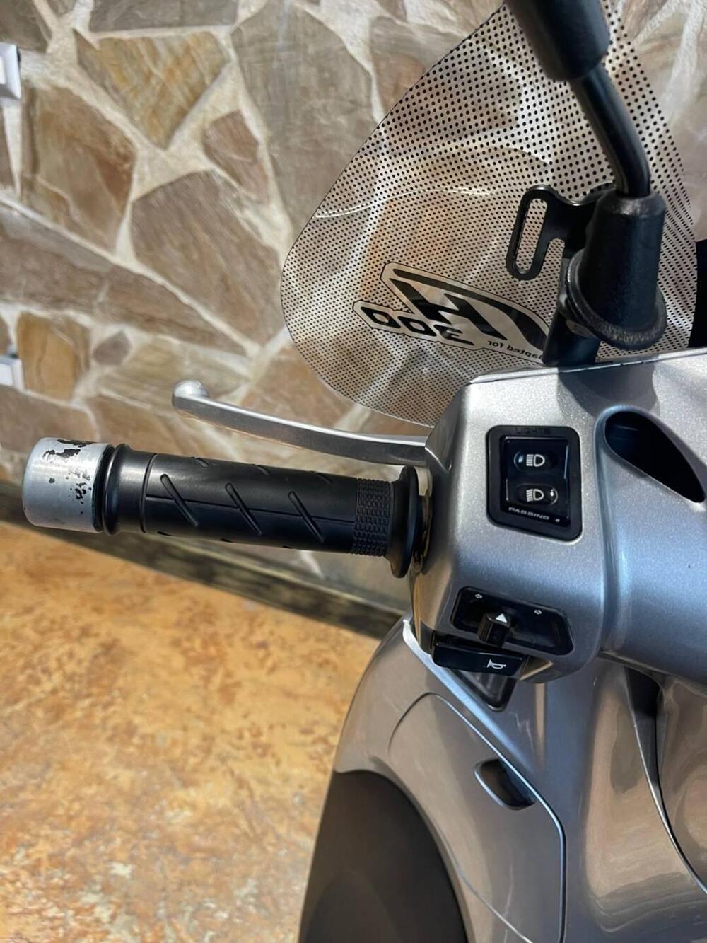 Honda SH 300 i (2006 - 10) (14)