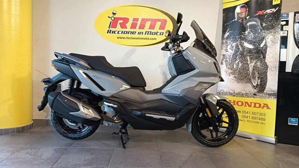 Sym ADX 300 (2024 - 25) (3)