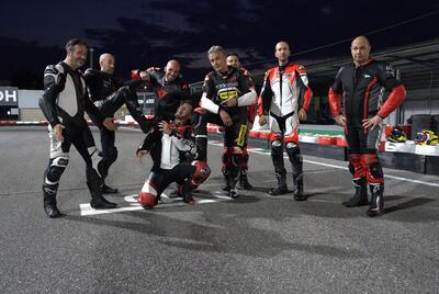 Gara di redazione con le Pitbike, chi &egrave; il pi&ugrave; veloce? La sfida di Moto.it da Orobikart [VIDEO]