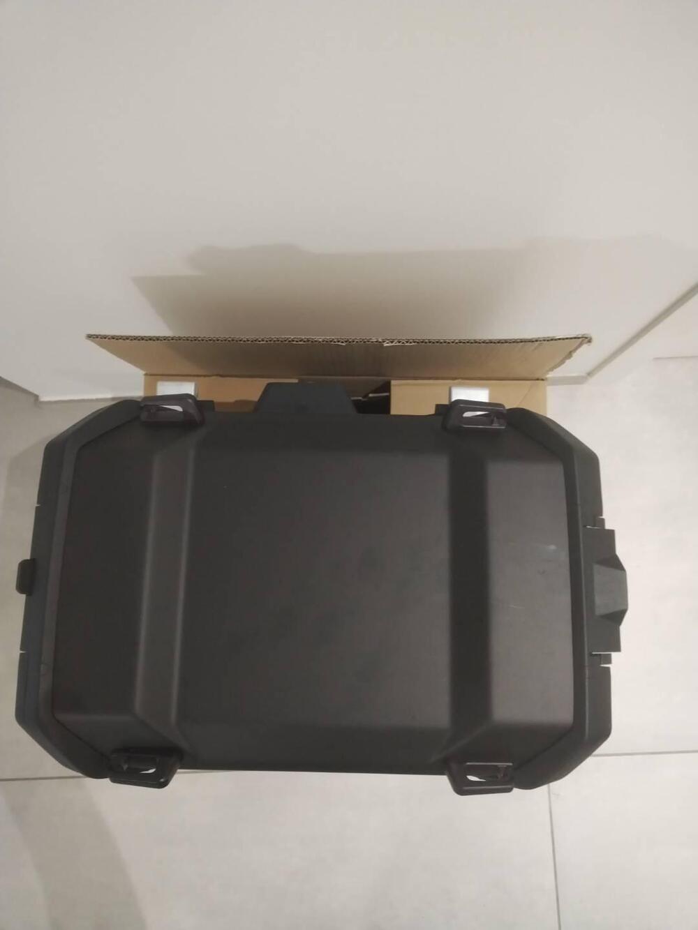 Valigia in alluminio nera Gs 1300 adventure BMW (2)