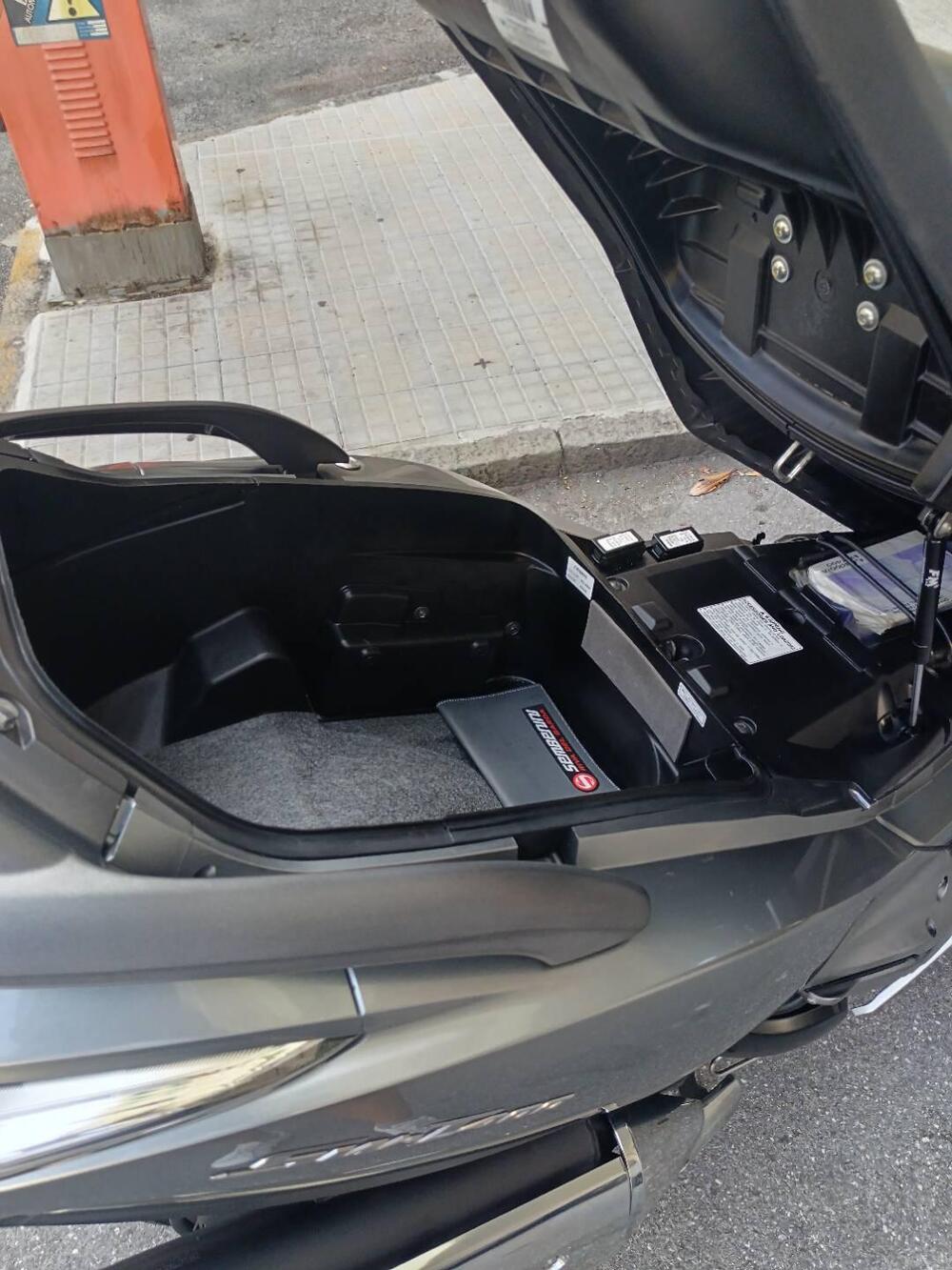 Honda Silver Wing 400 (2006 - 09) (5)