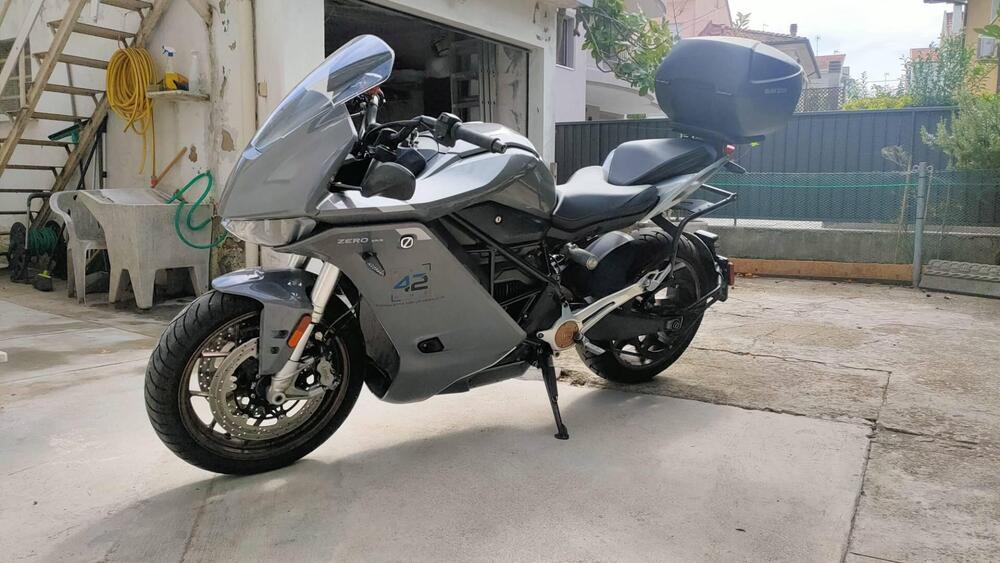 Zero SR-S (2020 - 25) (7)