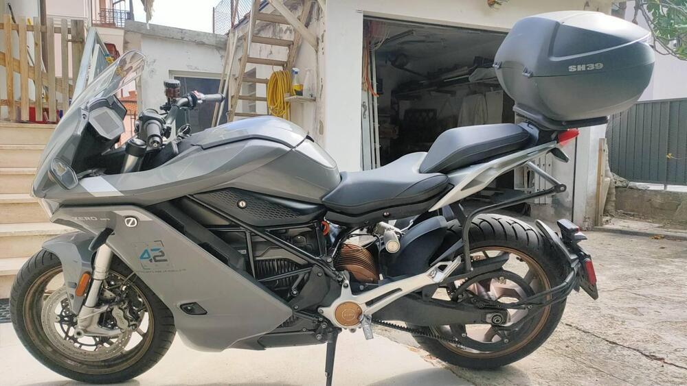 Zero SR-S (2020 - 25) (13)