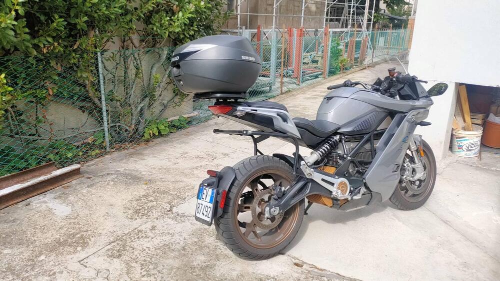 Zero SR-S (2020 - 25) (14)