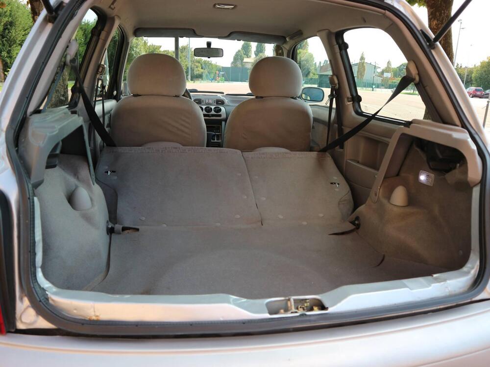 Nissan Micra usata a Padova (9)