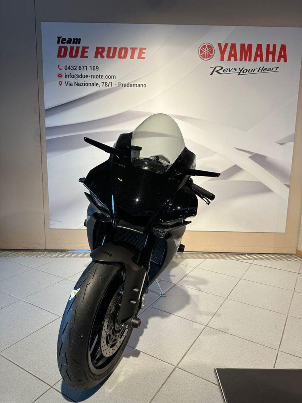 Yamaha YZF R1 (2020 - 25) (3)