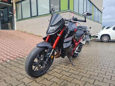 Honda CB 750 Hornet (2023 - 24) usata