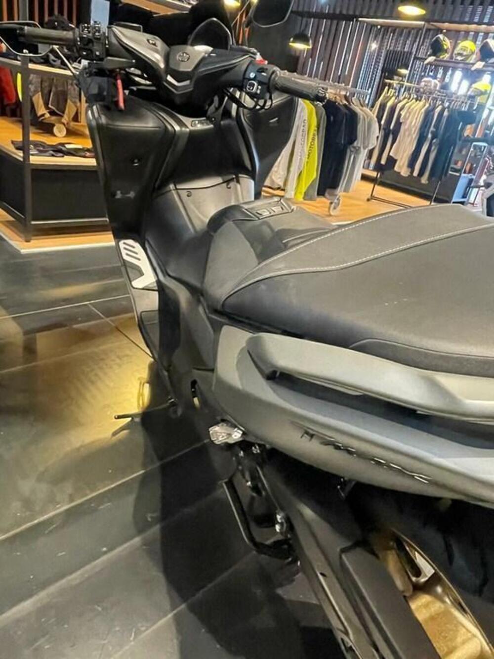 Yamaha T-Max 560 Tech Max (2021) (6)