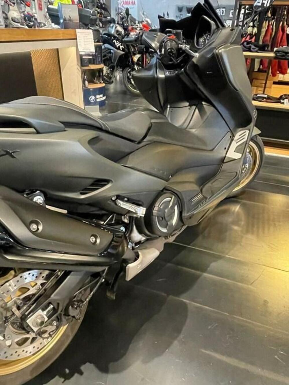 Yamaha T-Max 560 Tech Max (2021) (3)