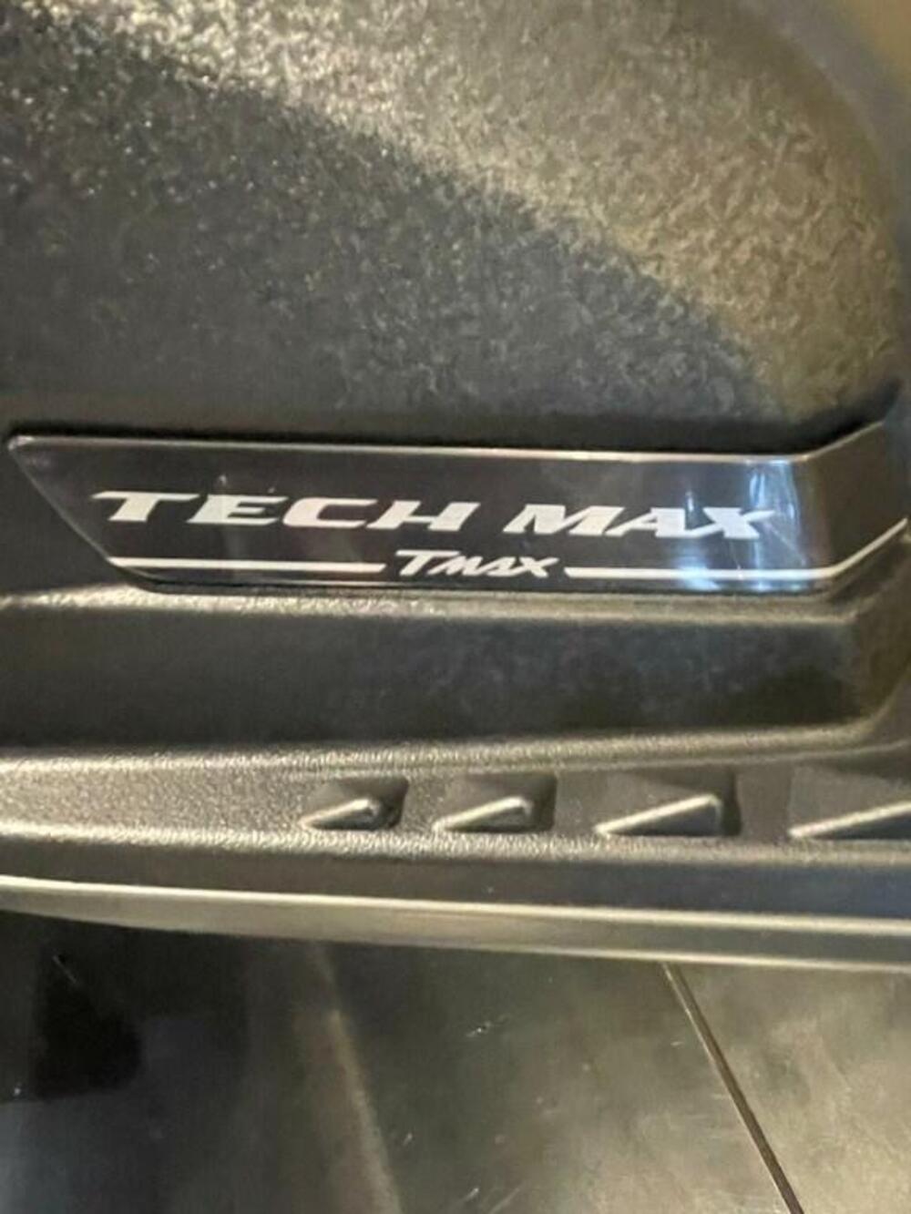 Yamaha T-Max 560 Tech Max (2021) (6)