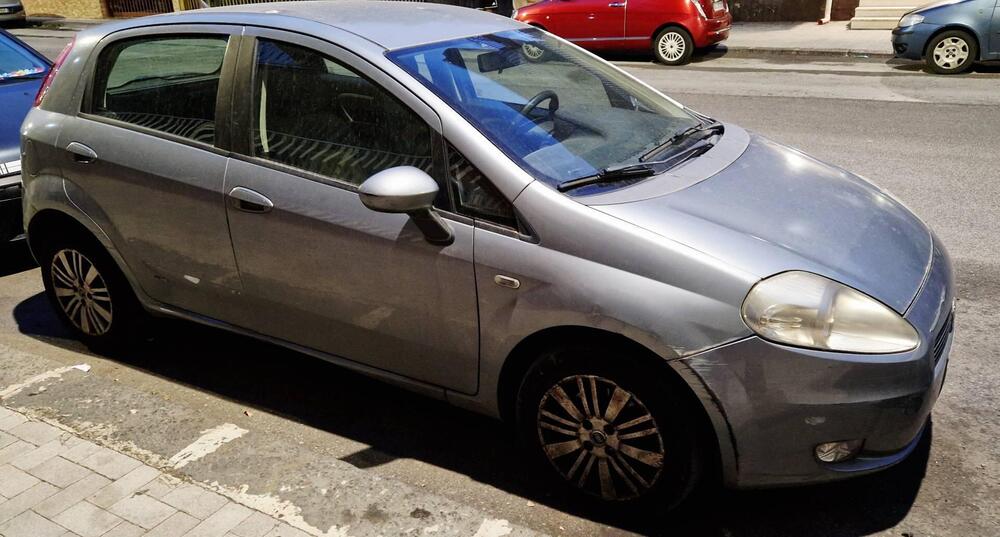 Fiat Grande Punto usata a Catania (2)