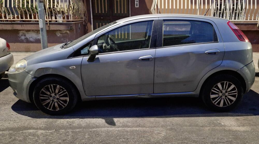 Fiat Grande Punto usata a Catania (4)