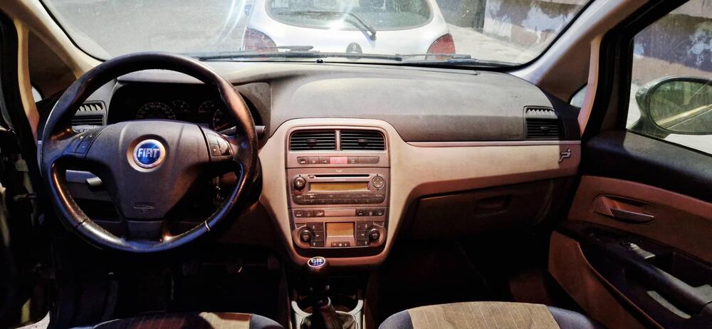 Fiat Grande Punto usata a Catania (6)