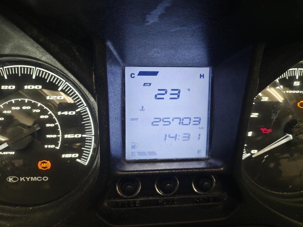 Kymco X-Town 300i ABS (2016 - 20) (6)
